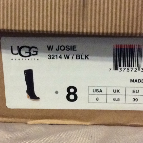 Suede Uggs - Picture 7 of 7